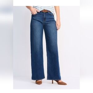 Elegant Indigo Wide-Leg Jeans